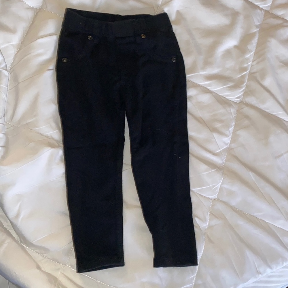 2T black leggings